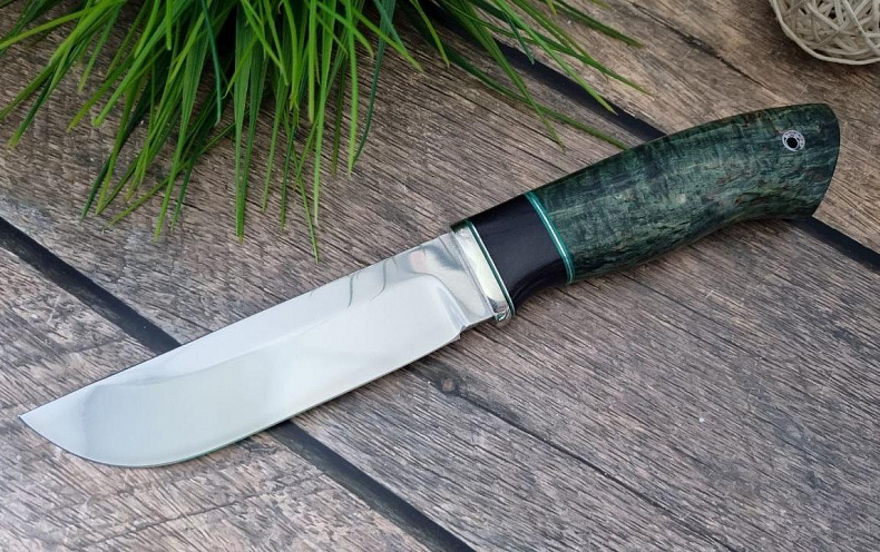 Нож "Медведь": сталь - Bohler М390; рукоять - карельская береза, вставка черный граб