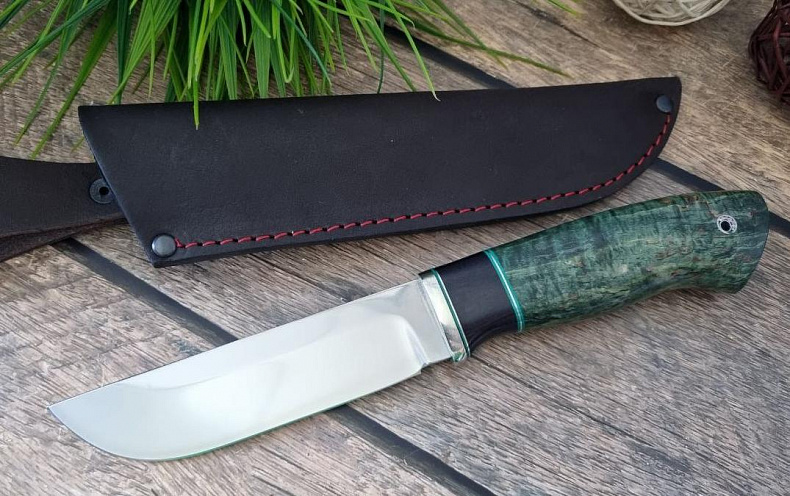 Нож "Медведь": сталь - Bohler М390; рукоять - карельская береза, вставка черный граб